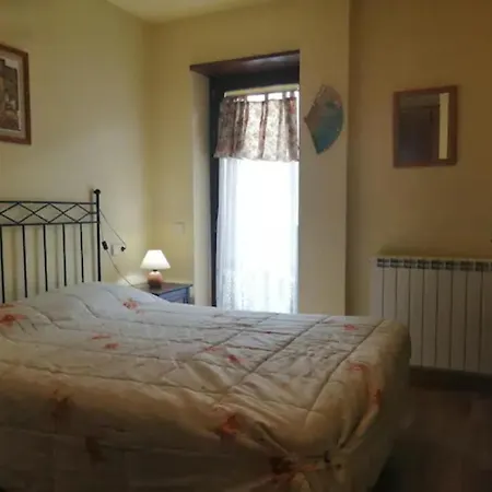 Triplex Erta 8 Abuhardillado Y Con Excelentes Vistas *