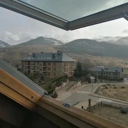 Triplex Erta 8 Abuhardillado Y Con Excelentes Vistas Apartamento *
