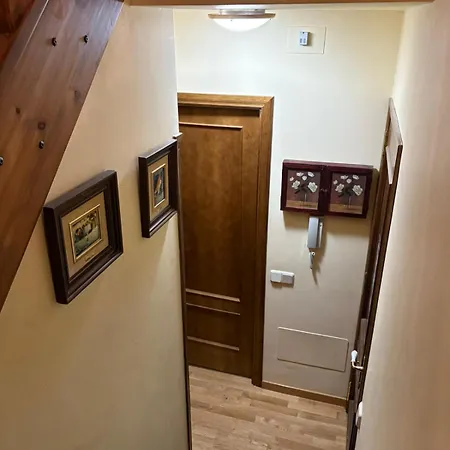 Triplex Erta 8 Abuhardillado Y Con Excelentes Vistas Apartamento